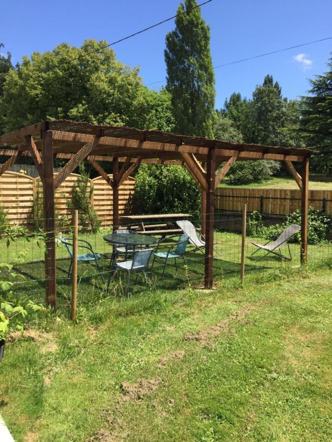 Hippo-Gite Biron  Exterior foto